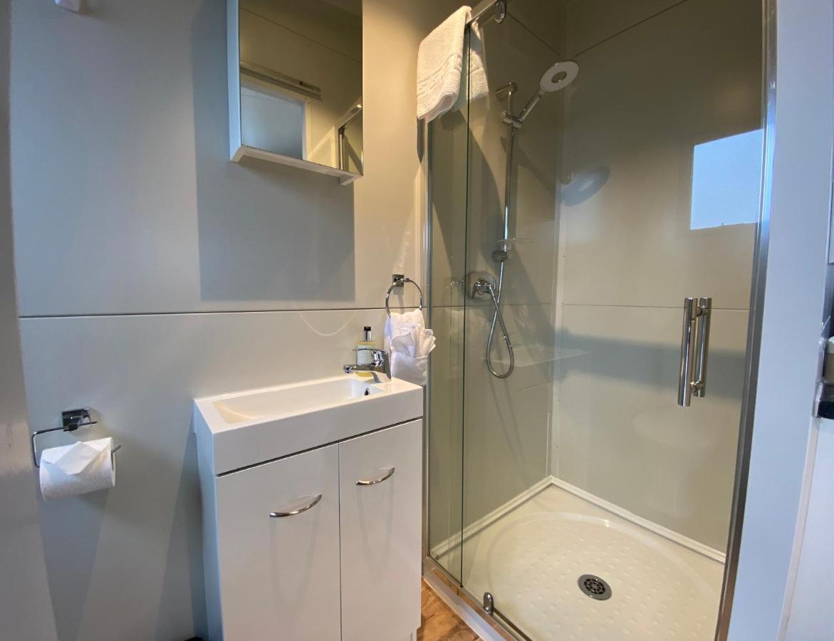 Stunted Totara, Unit 2 Apartment Twizel Luaran gambar